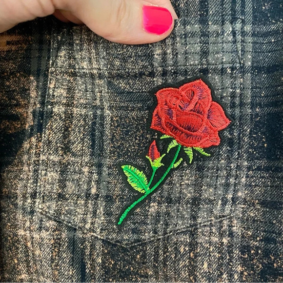 Handmade Boho Flannel Shirt Floral Stencil Bleached Plaid Womens XS Small Snake - Picture 4 of 9